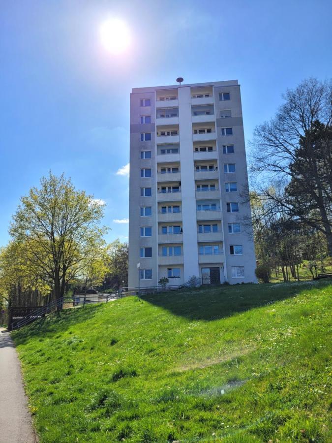 Modernes 2-Zimmer-Apartment Mit Balkon Und Netflix เยนา ภายนอก รูปภาพ